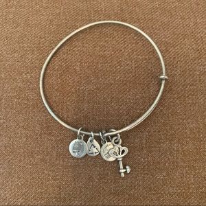 Key Alex and Ani